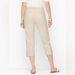 Talbots Perfect Skimmer Capri Pants - Khaki color in size 8P